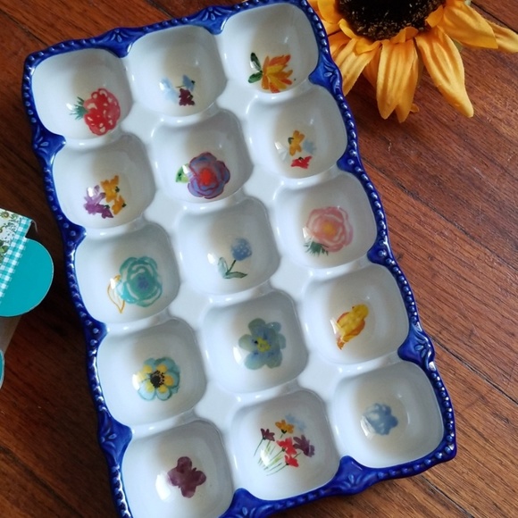 Pioneer woman - Picture 2 of 3